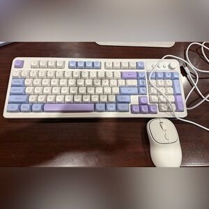 White and Purple Wireless Gaming Keyboard
